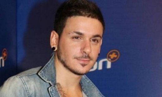 Stan: Αν δεν ήταν τραγουδιστής τι δουλειά θα ήθελε να κάνει;