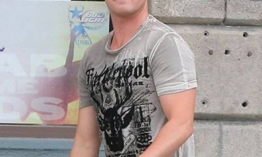 Κι όμως αυτός είναι ο άντρας με τον οποίο φημολογείται ότι βγαίνει η Kristen Stewart!