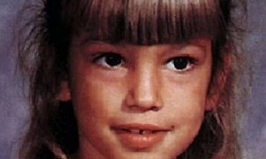 Υπήρξε το απόλυτο sex symbol των 90’s: Αναγνωρίζετε ποιο είναι το γλυκό κοριτσάκι της φωτό;