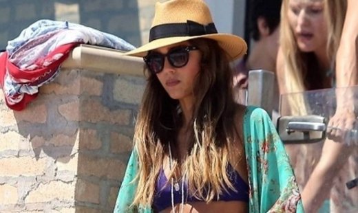 Jessica Alba: Σέξι μανούλα!