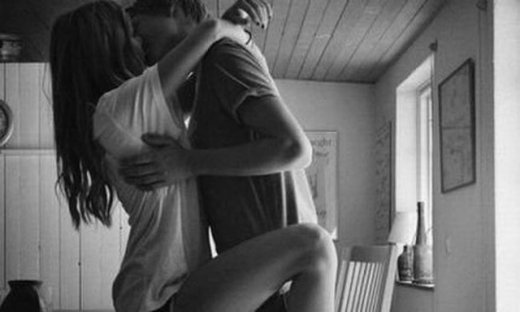 Ολική καταστροφή: Τα χειρότερα εσώ-ρούχα που μπορούμε να φοράμε όταν μας τύχει ξαφνικό sex!