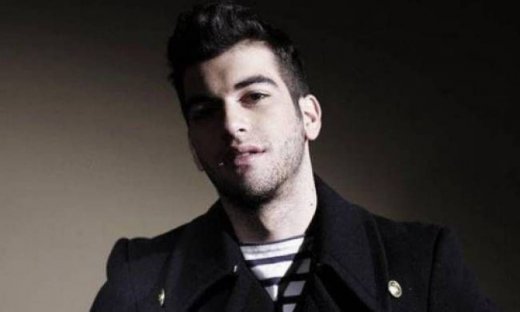 Μάνος Ιωάννου: "Δεν έχω σχέση αυτή τη στιγμή". (Τ' ακούς Ναταλία;)