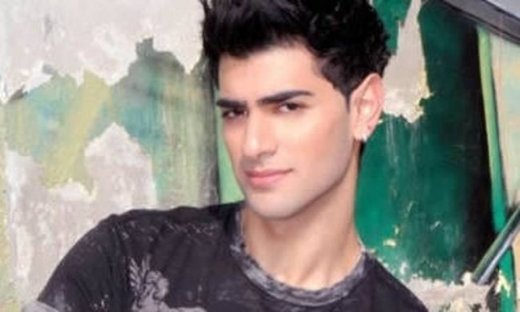 Ο Σαρμπέλ κάνει καριέρα στο εξωτερικό