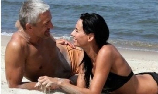 Κοιτάτε την ηλικία; Δείτε τα οφέλη του sex με έναν μεγαλύτερο άνδρα