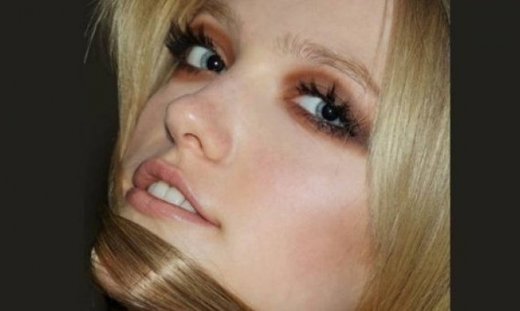 Μαλλιά... SOS! 5 μάσκες που θα τους δώσουν το φιλί της ζωής