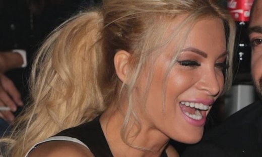 Η αποκάλυψη της Καινούργιου: «Είχε αυξηθεί το βάρος μου αλλά οφειλόταν σε γυναικολογικά αίτια»