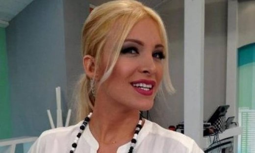 Η Καινούργιου είναι ακομπλεξάριστη και ξέρει να αυτοσαρκάζεται: Δείτε την αστεία photo που πόσταρε