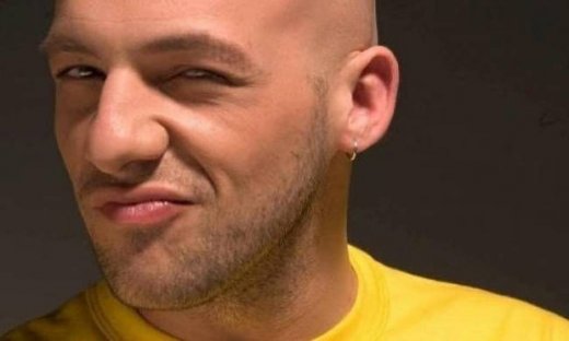 Νίκος Μουτσινάς: «Είμαι πρώτα ηθοποιός και μετά παρουσιαστής»