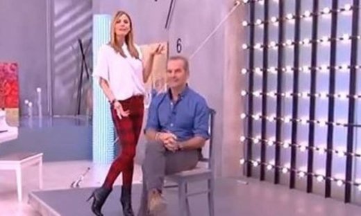 Ο Πέτρος Κωστόπουλος σε ρόλο μοντέλου!