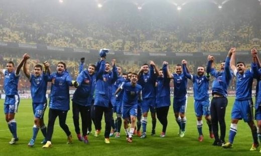 Ελλάδα: Το… γλέντι στο Βουκουρέστι (video)