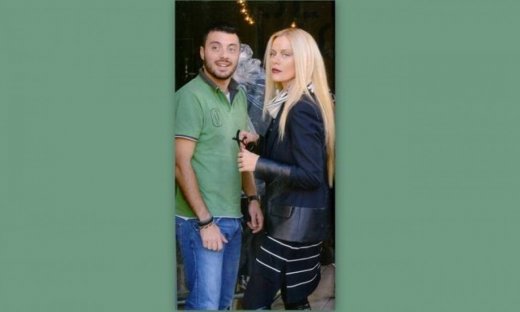 Ζέτα Μακρυπούλια: Στηρίζει τον αδερφό της