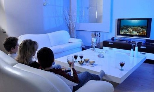 Διώξτε το άγχος βλέποντας κοινωνικά σήριαλ και ντοκιμαντέρ