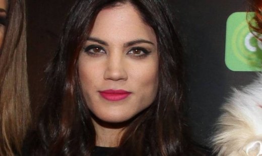 Μαίρη Συνατσάκη: «Ντρεπόμουν πάρα πολύ και για πολλά χρόνια ήμουν βουτηγμένη σε διάφορες ανασφάλειες»