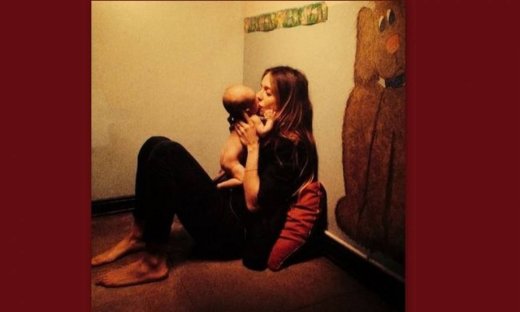 Αυτή είναι η πιο τρυφερή φωτογραφία της Σοφίας Καρβέλα με τον γιο της!