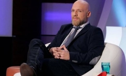 Νίκος Μουτσινάς: Ο Παρθένος πληρώνει την επικριτική του στάση;