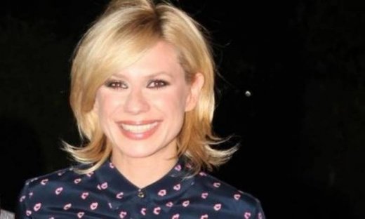 Δεν είναι έγκυος η Κατερίνα Καραβάτου!