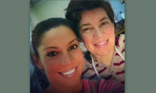 Η Μαριάντα Πιερίδη μας παρουσιάζει την μαμά της