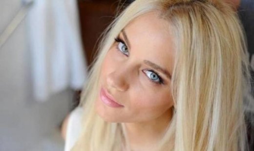 Δούκισσα Νομικού: Ο νέος άντρας που της «έκλεψε την καρδιά»! Της έδωσε λουλούδια! (φωτό)