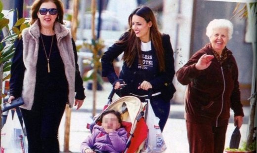 Όλγα Λαφαζάνη: Το ατύχημα της κορούλας της