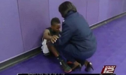 Η απίθανη έκπληξη μίας μητέρας στον γιο της έπειτα από 9 μήνες απουσίας της! (βίντεο)