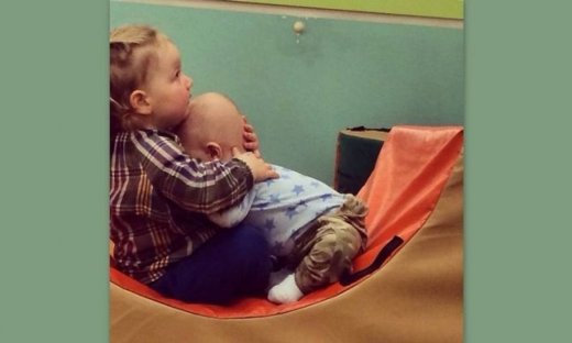 Από μικρός στα «βάσανα» ο γιος της…