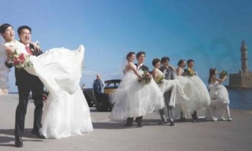 Παραδοσιακοί κρητικοί γάμοι για 16 ζευγάρια... Κινέζων! (φώτο)