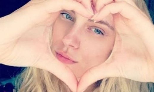 Δούκισσα Νομικού: Ποιος Χολίδης; Δείτε σε ποιόν τραγουδιστή δίνει την καρδιά της!!! (Nassos blog)