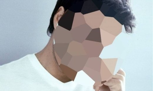 Η… μακάβρια περιγραφή Έλληνα ηθοποιού: «Αισθάνθηκα σα να βγήκαν τα σωθικά μου έξω όταν πέθανε η μητέρα μου»