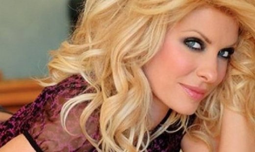 Ελένη Μενεγάκη: Ποια συμβουλή έδωσε στη μητέρα της για τη σιλουέτα της!