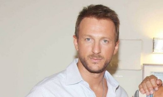 Κώστας Καραφώτης: «Με τις γυναίκες συνεχώς μαθαίνεις»