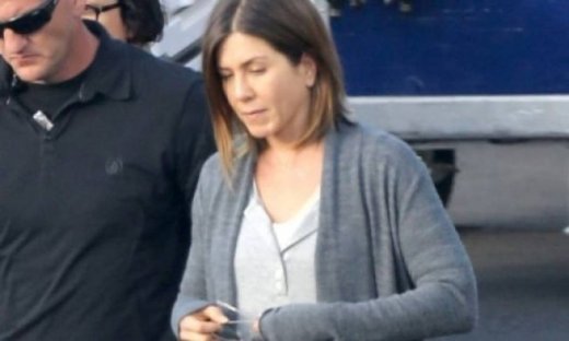 Η Jennifer Aniston έχει θέμα με τα μαλλιά της- και το λέει ανοιχτά!
