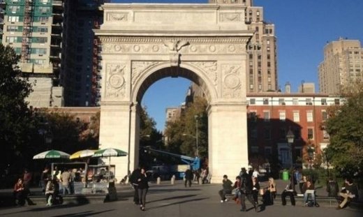 Τι λέει ο κόσμος στη Νέα Υόρκη; Αυτό το βίντεο θα σας φτιάξει το κέφι!