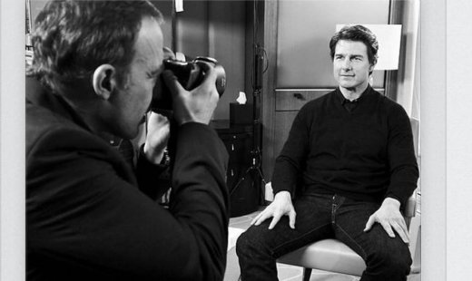 Και ο Tom Cruise ποζάρει στον Νίκο Αλιάγα