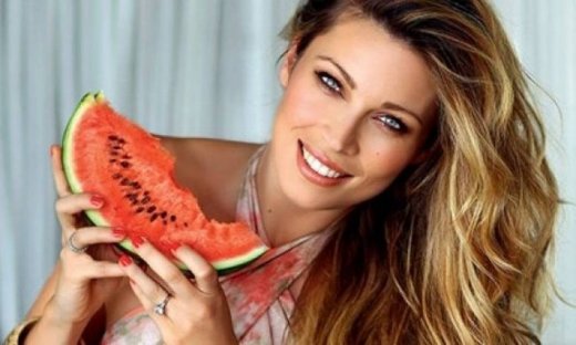 Πόση ομορφιά: Δείτε την άψογη selfie που ανέβασε η Μαριέττα Χρουσαλά