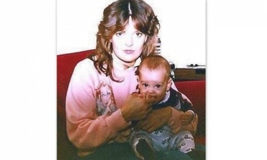 Σήμερα, ο μπόμπιρας της φωτογραφίας γίνεται 33 ετών!