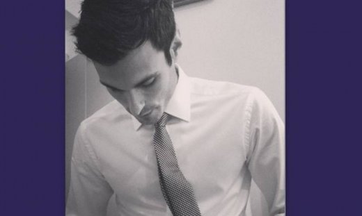 Ποια γνωστή, Ελληνίδα παρουσιάστρια μας συστήνει τον κούκλο αδερφό της;