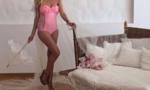 Κι όμως αυτή η Ελληνίδα θα γίνει σε λίγους μήνες μάνα!