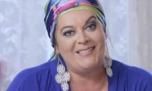 Έξαλλη η Εκμεκτσίογλου: «Εγώ έσκισα το συμβόλαιο μου με το Μega»