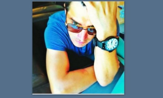 Σάκη, πες μας τι συλλογίζεσαι!