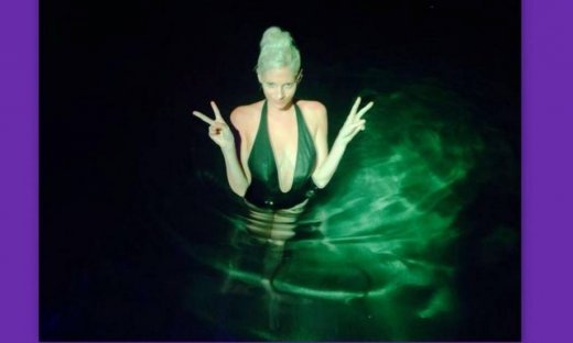 Τζούλια Αλεξανδράτου: Πιο σέξι πεθαίνεις!