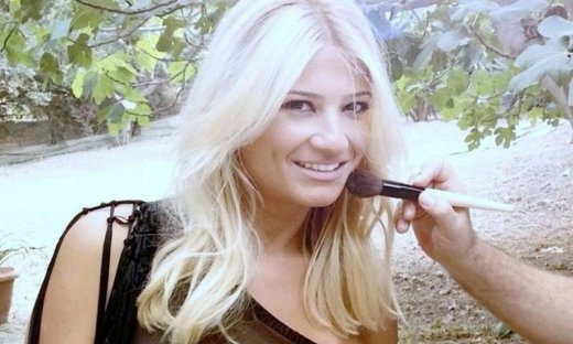 Φαίη Σκορδά: Σέξι φωτογράφηση λίγο πριν την τηλεοπτική της πρεμιέρα! (φωτό)