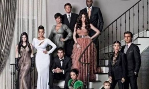 Δείτε πώς ήταν πριν... πολλά χρόνια η οικογένεια Καρντάσιαν!