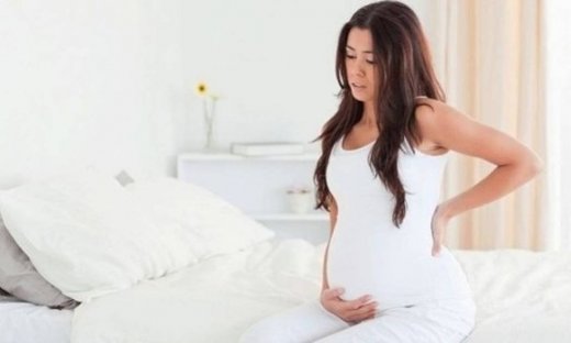 Πώς να αντιμετωπίσω το πρήξιμο στα πόδια στην εγκυμοσύνη;