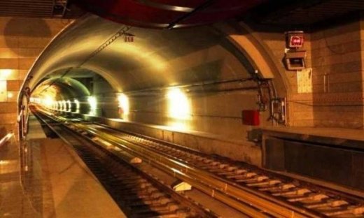 Βρέθηκε ξύλινο γλυπτό σε έργα στο Αττικό Μετρό (pics)