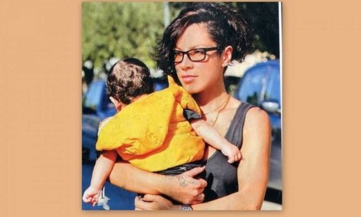 Μαριάντα Πιερίδη: Παντού με τον γιο της