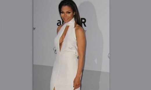 Θυμάστε την Janet Jackson που ήταν κάπως έτσι; Ε δεν είναι πια!