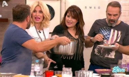 Τρελό γέλιο: Η Ζαρίφη μπούκαρε στη κουζίνα του Καλλίδη και έγινε χαμός!