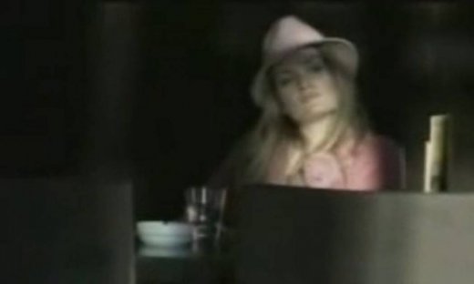 Ποια σύζυγος πασίγνωστου πολιτικού πρωταγωνιστεί σε βίντεο κλιπ του Γονίδη;