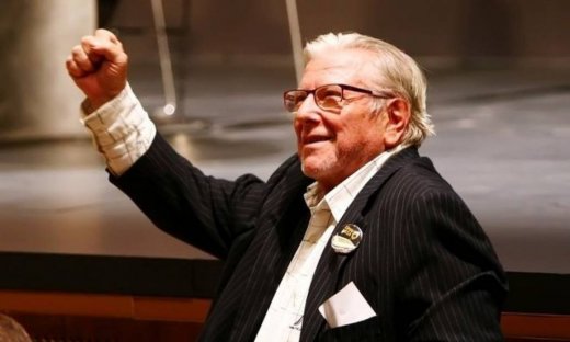 Βουτσάς: «Είμαι 83 και ναι… κάνω σεξ»!