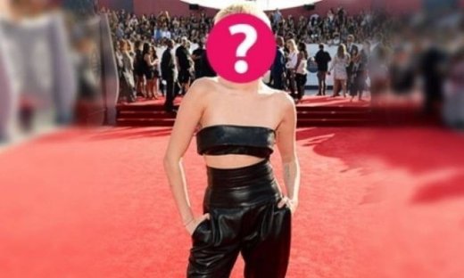 Μα τι άλλο θα κάνει πια! Τραγουδίστρια βγήκε έξω... και παραφέρθηκε για ακόμη μία φορά